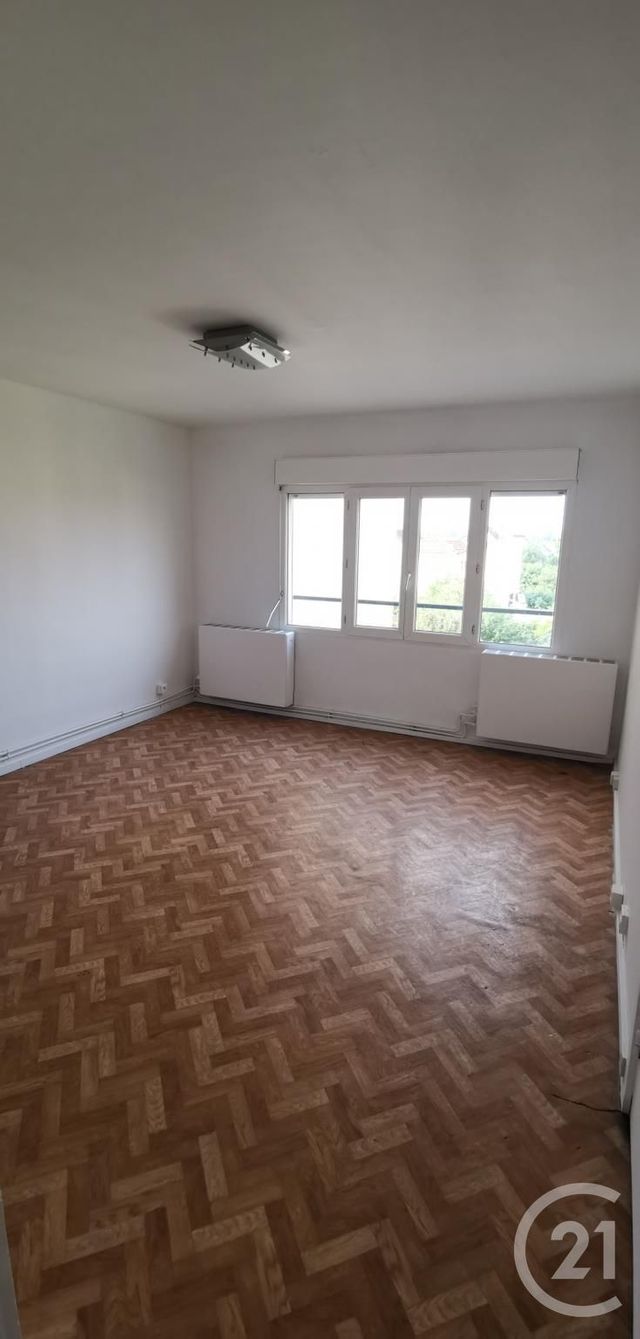 Appartement Studio à louer - 1 pièce - 34.48 m2 - LE BLANC MESNIL - 93 - ILE-DE-FRANCE - Century 21 Pierrimo