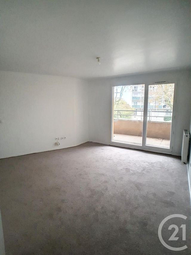 Appartement F2 à louer - 2 pièces - 42.0 m2 - LE BLANC MESNIL - 93 - ILE-DE-FRANCE - Century 21 Pierrimo