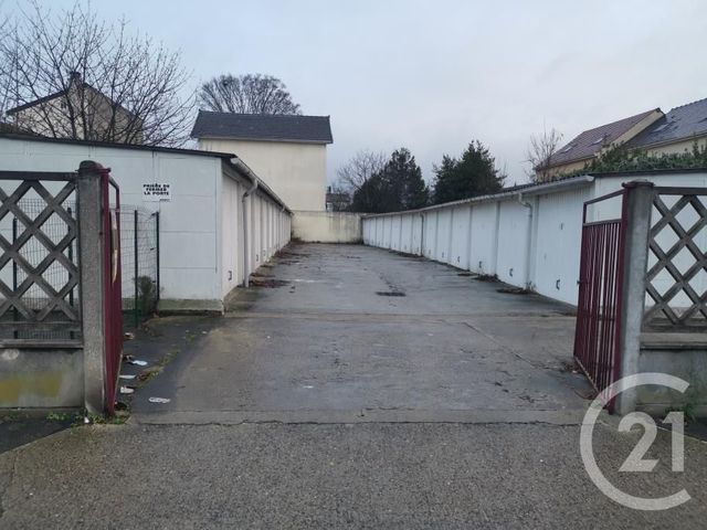 parking à louer - 10.0 m2 - DRANCY - 93 - ILE-DE-FRANCE - Century 21 Pierrimo